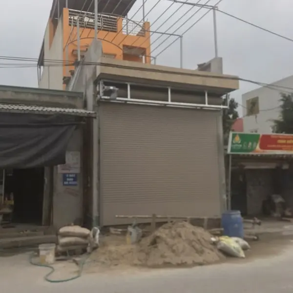 Cửa cuốn S50i của gia đình chị bình lô cuốn lắp ngoài