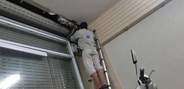 Nên chọn dịch vụ sửa chữa cửa cuốn uy tín