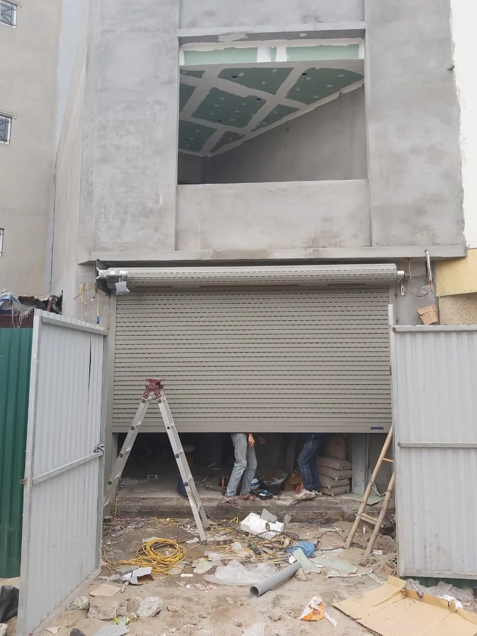 mẫu cửa cuốn khe thoáng
