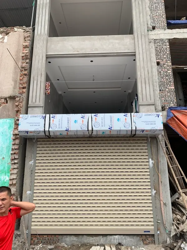 Lắp đặt hoàn thiện công trình cô Hoa ngõ Hòa Bình 7 Minh Khai Hà Nội