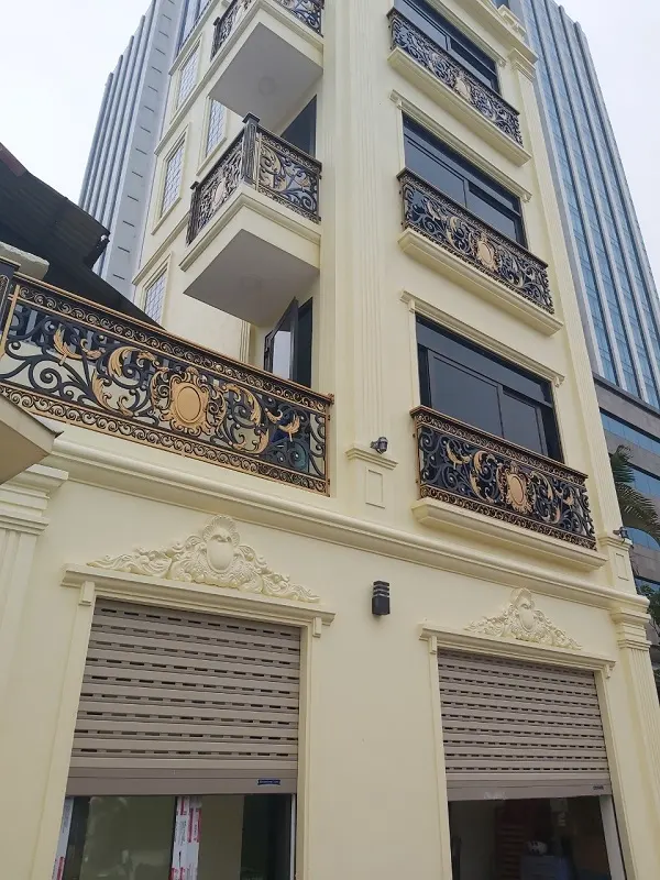 Cửa được đóng xuống hoàn toàn