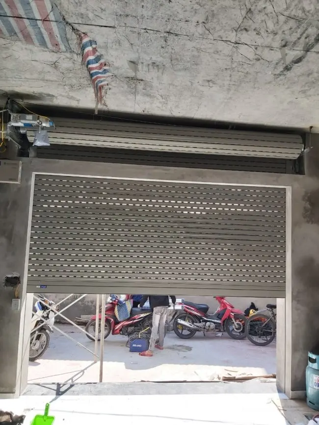 Công trình cửa S52i anh Lộc đang đi xuống