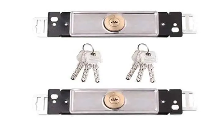 Khóa ngang cửa cuốn đơn giản
