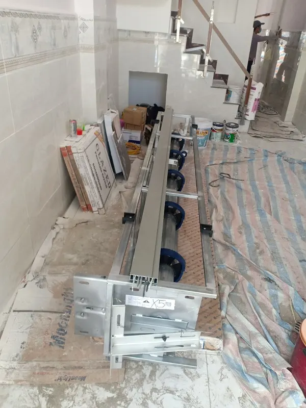 thi công lắp đặt cửa cuốn