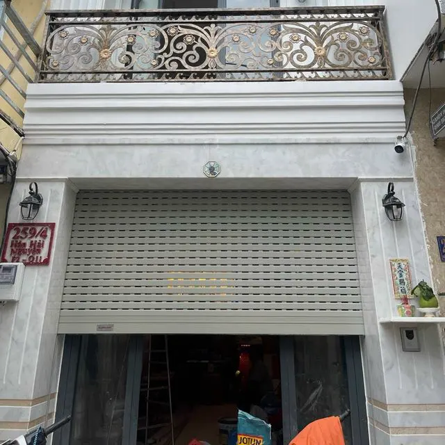 Cửa cuốn tự động