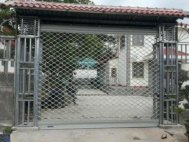 Cửa cuốn lưới mắt cáo